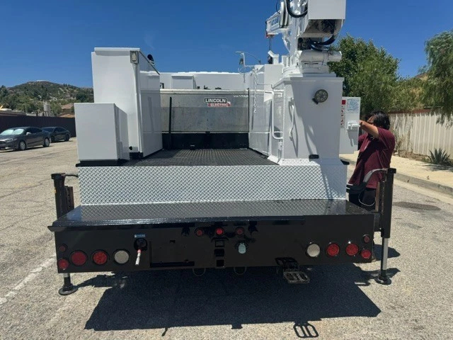 Main-04